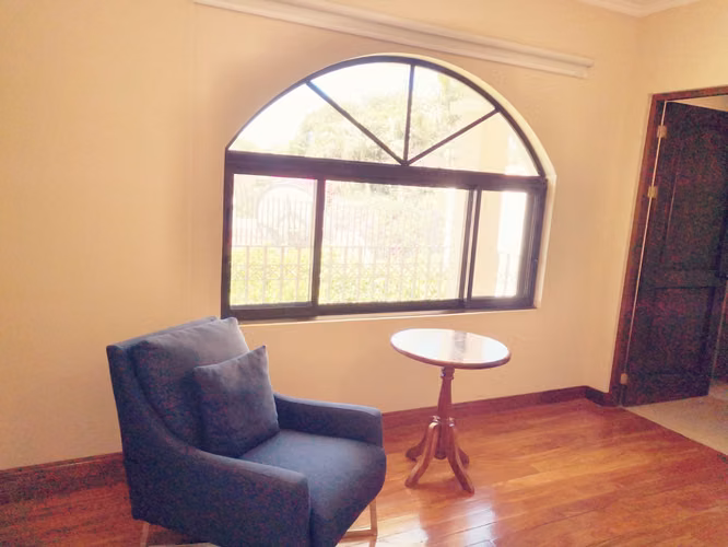 Lujoso Townhouse en Cariari con Vista al Golf 340m2 Amueblado y Equipado