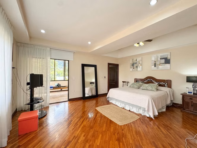 Casa Independiente en Venta | Piedades, Santa Ana - Imagen 10