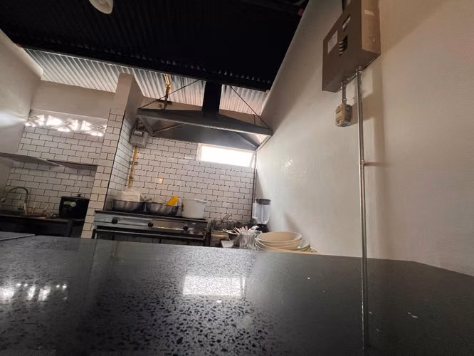 Alquiler de LOCAL comercial en Plaza Gastronómica en San Pedro Vargas Araya - Imagen 6