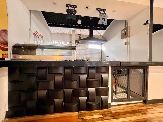 Alquiler de LOCAL comercial en Plaza Gastronómica en San Pedro Vargas Araya - Imagen 2