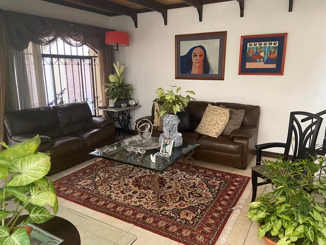 Vendo para inversión en Trejos Montealegre