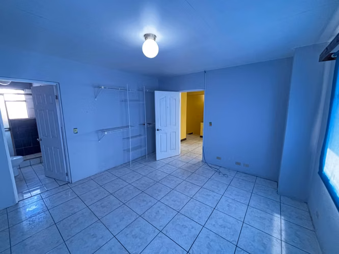 Venta de hermosa propiedad en Residencial Villa Adobe, Santo Domingo - Imagen 5