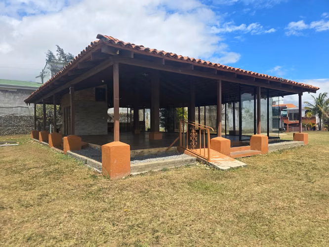 Venta de hermosa propiedad en Residencial Villa Adobe, Santo Domingo - Imagen 17