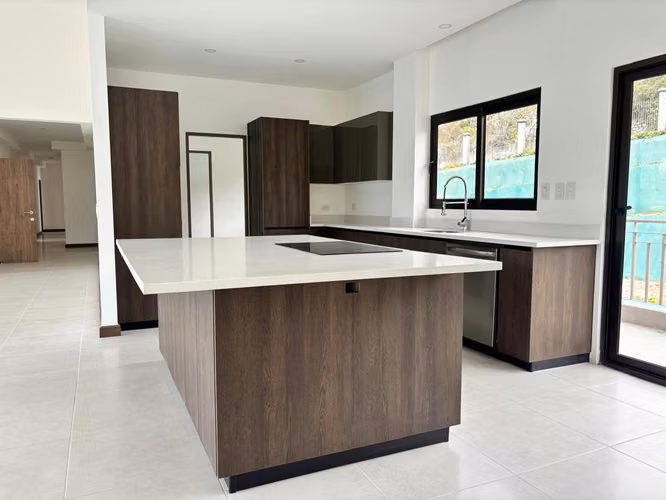 Penthouse de Lujo por estrenar en Vista al Valle – $699,000