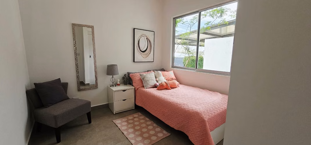 OPORTUNIDAD! Venta de casa Una Planta. Para Estrenar