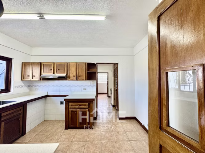 Alquiler de amplio Apartamento en San Rafael de Escazú $1800 - Imagen 5