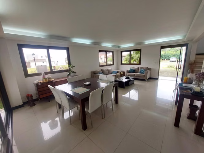 Venta de casa en La Guácima Alajuela - Imagen 3