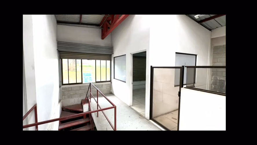Ofibodega en Venta, Estratégica a Pasos de San José Centro – Amplios Espacios y Alto Potencial Comercial - Imagen 13