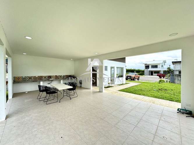 Lotes en venta en Condominio,  Guachipelín Escazú – Desde 350 m² - Imagen 17