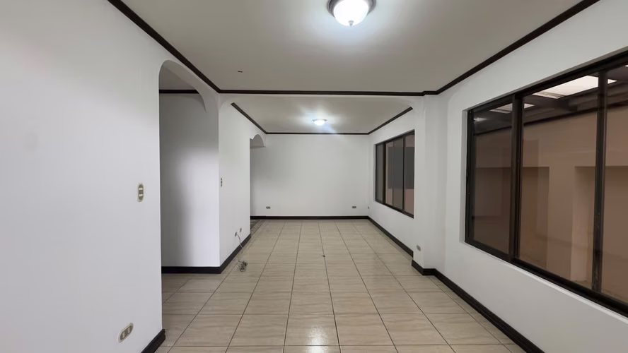 Casa Esquinera 4H/3.5B • Lote Doble • La Ribera de Belén • Condominio Exclusivo - Imagen 3