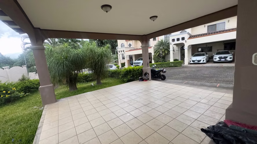 Casa Esquinera 4H/3.5B • Lote Doble • La Ribera de Belén • Condominio Exclusivo - Imagen 5