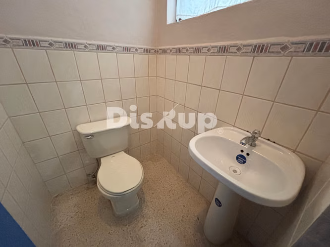 Venta de edificio. Uso de suelo comercial. San José centro
