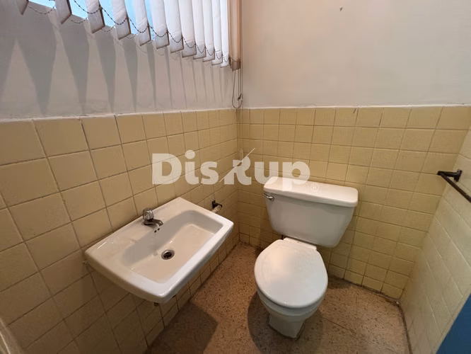Venta de edificio. Uso de suelo comercial. San José centro