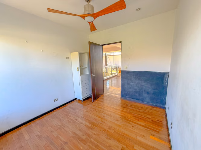 Hermosa Casa de 2 Niveles en Turrucares