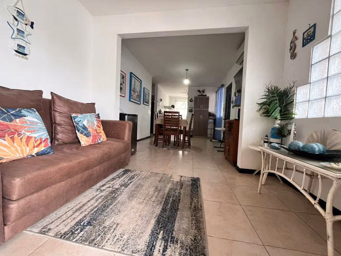 HERMOSA CASA EN CONDOMINIO MÁLAGA HERRADURA $149.000 - Imagen 3