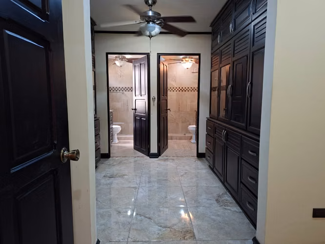 VENTA DE CASA COSTA RICA SAN JOSÉ CURRIDABAT PUNTO COMERCIAL. - Imagen 11