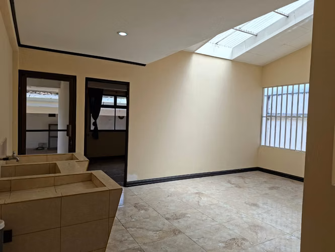 VENTA DE CASA COSTA RICA SAN JOSÉ CURRIDABAT PUNTO COMERCIAL. - Imagen 7