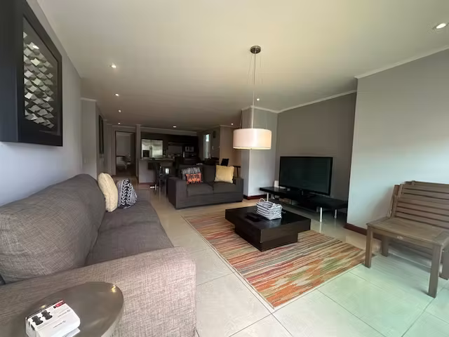 Apartamento Amueblado en Alquiler en Escazu con excelente Ubicación - Imagen 2