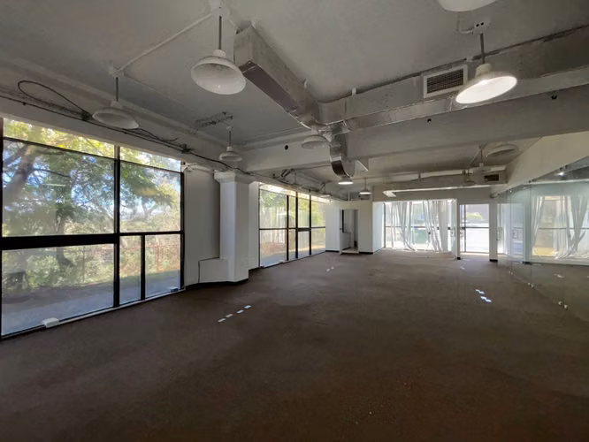 ALQUILER DE OFICINAS EN EDIFICIO CORPORATIVO - ESCAZU