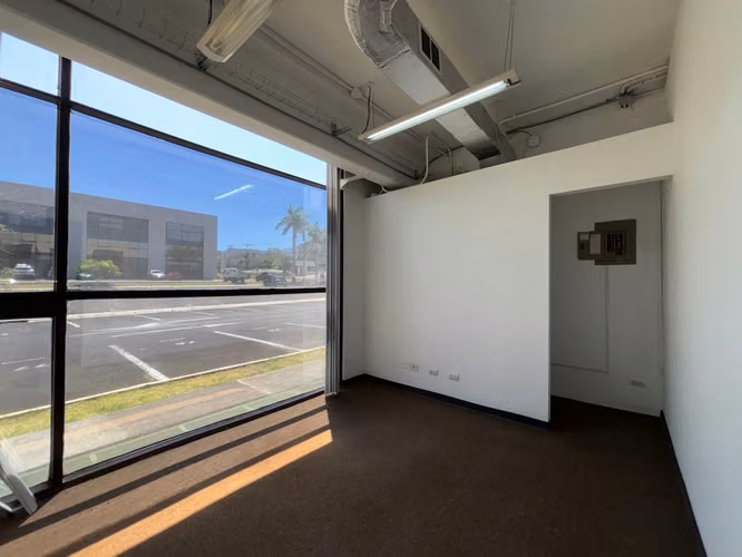 ALQUILER DE OFICINAS EN EDIFICIO CORPORATIVO - ESCAZU