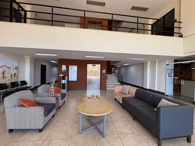 ALQUILER DE OFICINAS EN EDIFICIO CORPORATIVO - ESCAZU