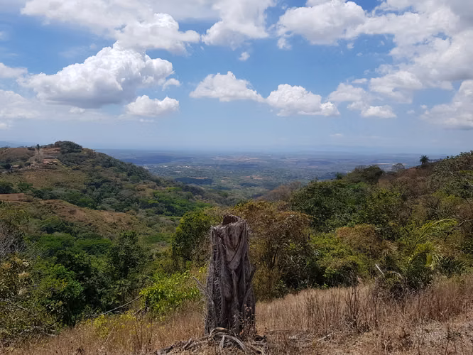 Lote con vista al mar y a Reserva Biológica Chompipe, Orotina - Imagen 4