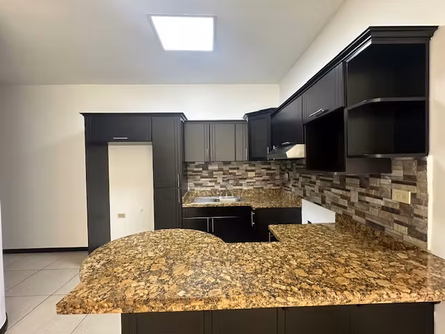 Amplio apartamento en Venta para INVERSION en Geroma 2 habitaciones - Imagen 3
