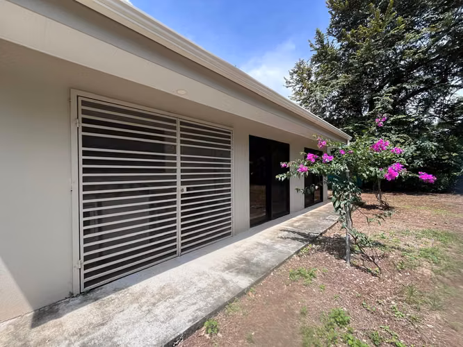 Casa + Apartamento / Venta / Santa Cruz Guanacaste / Lote 1.406 m² / Independiente