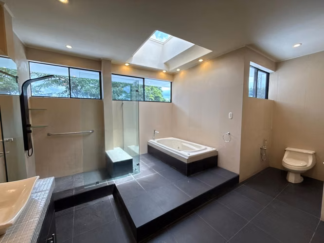 ALQUILER DE CASA EN CONDOMINIO PRIVADO, SAN RAFAEL DE ESCAZÚ* - Imagen 12