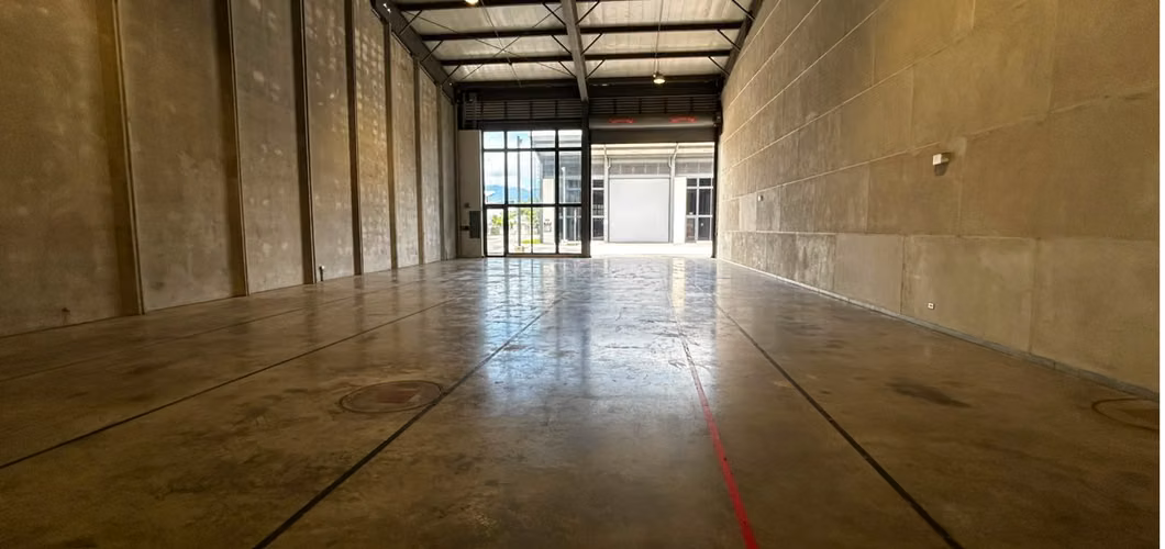 Bodegas de 312m2 en complejo Industrial Ciruelas - Imagen 3
