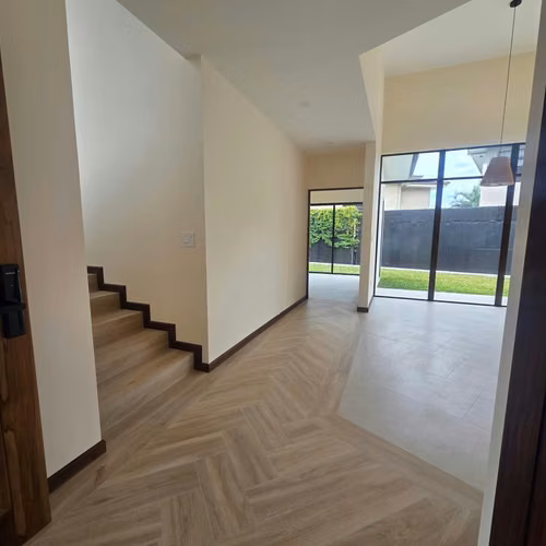 Casa Nueva en Condominio Camino del Sol, San Roque
