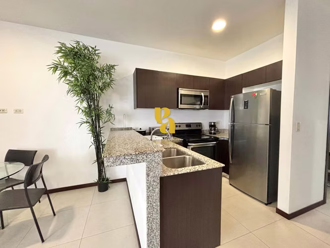 Venta de apartamento en condominio en Cariari, Heredia