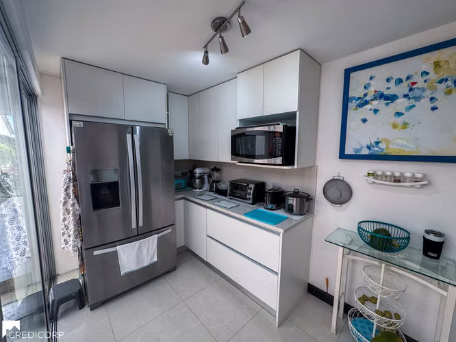 Casa moderna con uso de suelo mixto en Residencial Altamonte, Curridabat - Imagen 6