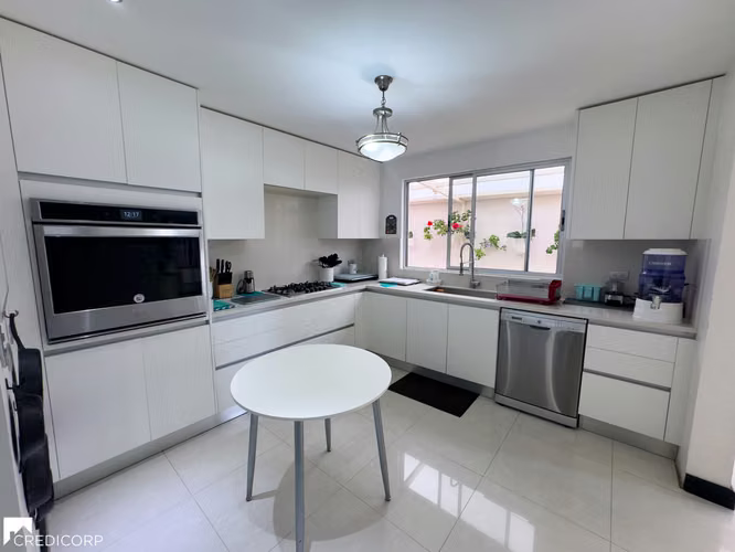 Casa moderna con uso de suelo mixto en Residencial Altamonte, Curridabat - Imagen 7