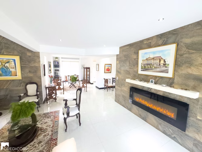 Casa moderna con uso de suelo mixto en Residencial Altamonte, Curridabat - Imagen 2