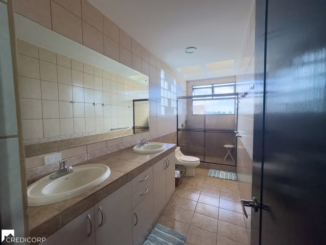 Casa moderna con uso de suelo mixto en Residencial Altamonte, Curridabat - Imagen 13