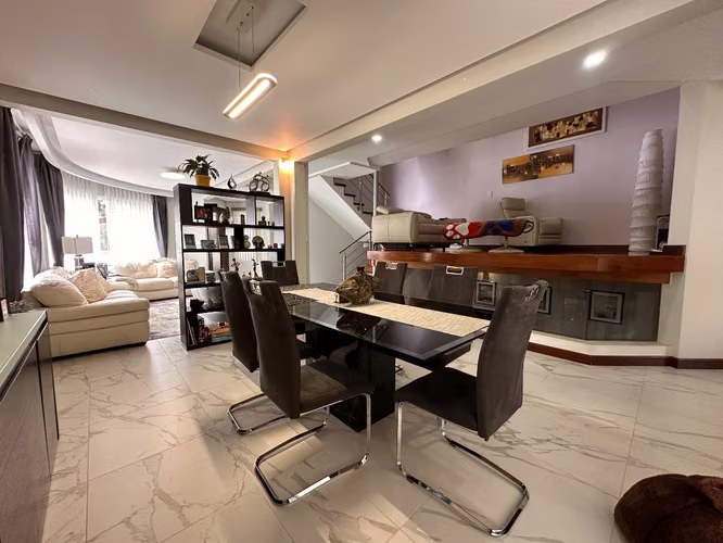 Se vende casa en Heredia - Imagen 3