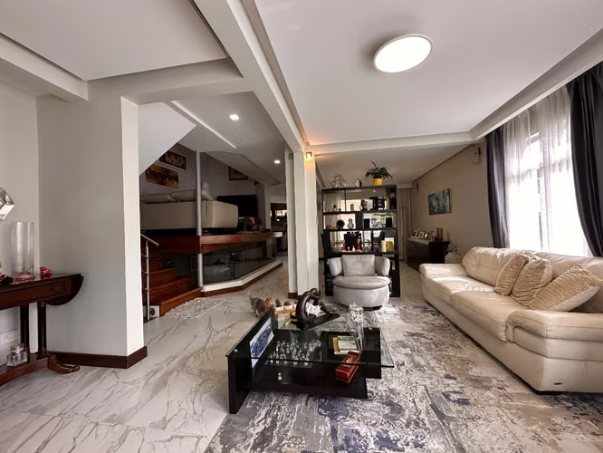 Se vende casa en Heredia - Imagen 2