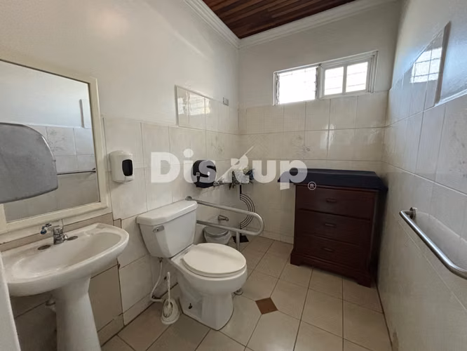 Alquiler de oficinas/consultorios entre 6 m2 y 50 m2. La Uruca, San José - Imagen 15