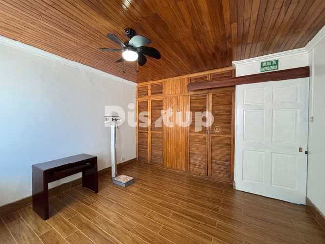 Alquiler de oficinas/consultorios entre 6 m2 y 50 m2. La Uruca, San José - Imagen 14