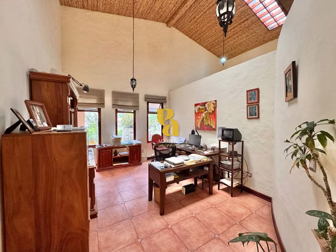 Venta de casa de 1 nivel en el Alto de las Palomas, Escazú