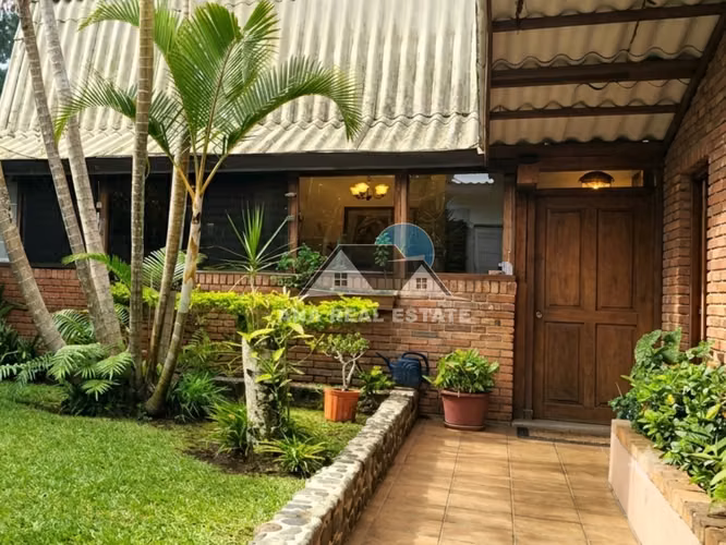 ¡REBAJADA! Casa con Apartamento y Jardines en Sabanilla | $415,000 - Imagen 14