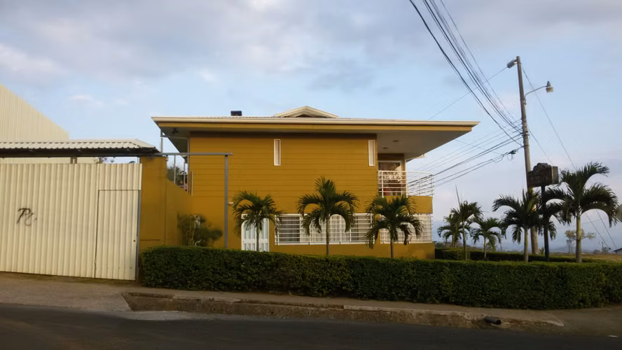 Propiedad con Casa y Apartamento en Naranjo, Alajuela - Imagen 2