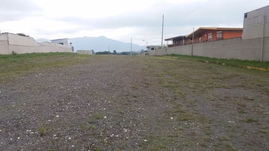 Land sale in Granadilla, Curridabat, San José
