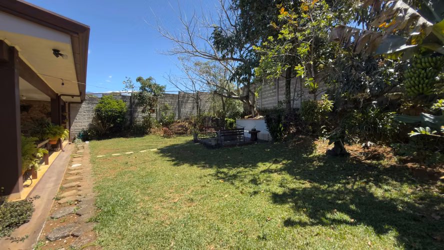 Venta Casa Desamparados Alajuela, Amplio Terreno de 544 m2 - Imagen 3