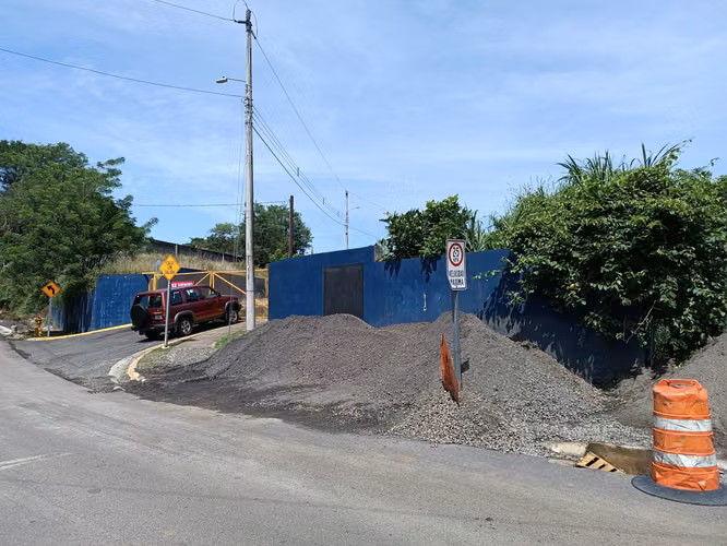 VENDO TERRENO YA CON OBRAS PARA URBANIZAR
