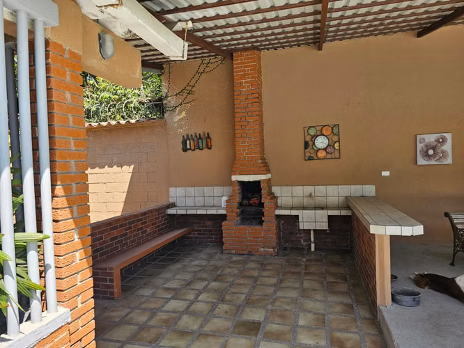 PUNTARENAS EN VENTA. JUNTO AL MAR! EXCELENTE PRECIO Y NEGOCIABLE!