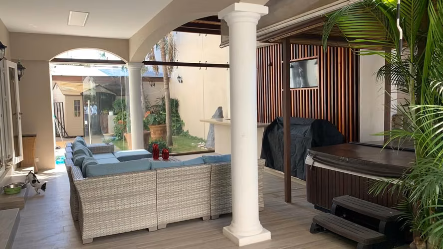 Casa en Venta en Heredia Ciudad Cariari | Jardín, Piscina y Ubicación Premium