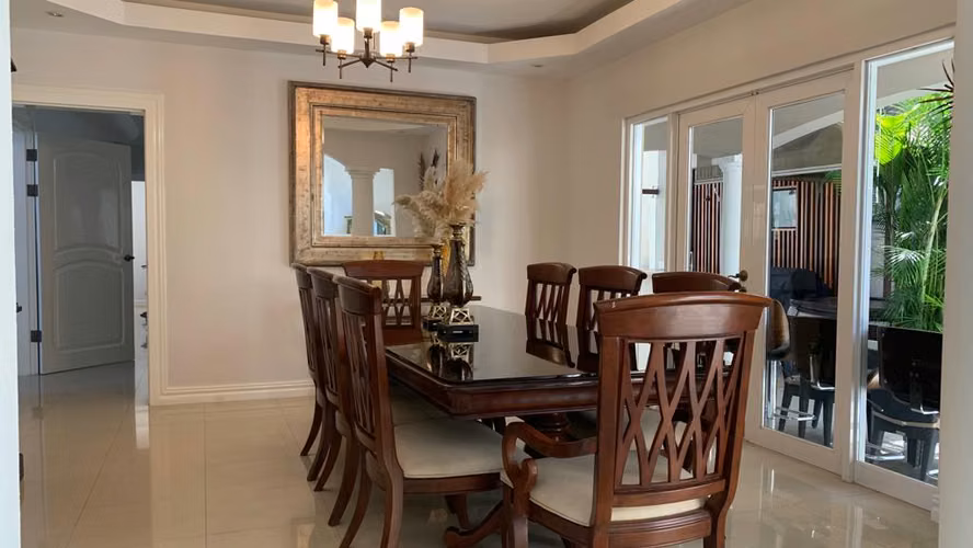 Casa en Venta en Heredia Ciudad Cariari | Jardín, Piscina y Ubicación Premium