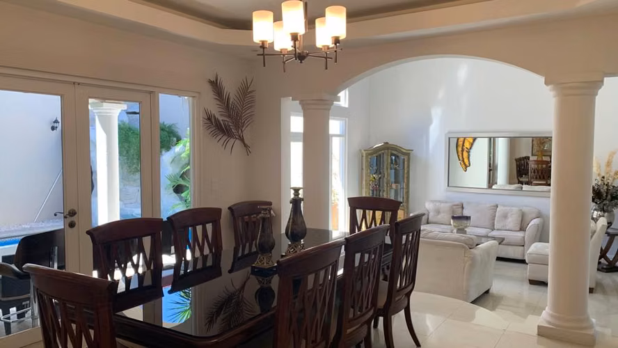 Casa en Venta en Heredia Ciudad Cariari | Jardín, Piscina y Ubicación Premium
